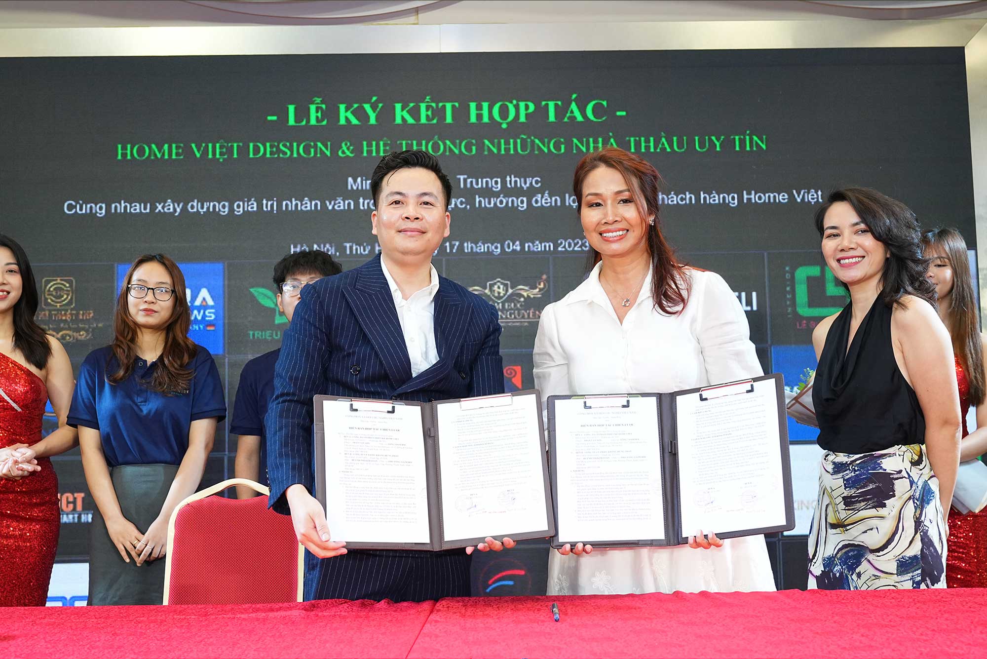 Lễ ký kết hợp tác với Công ty CP TMDV Khang Hưng Phát