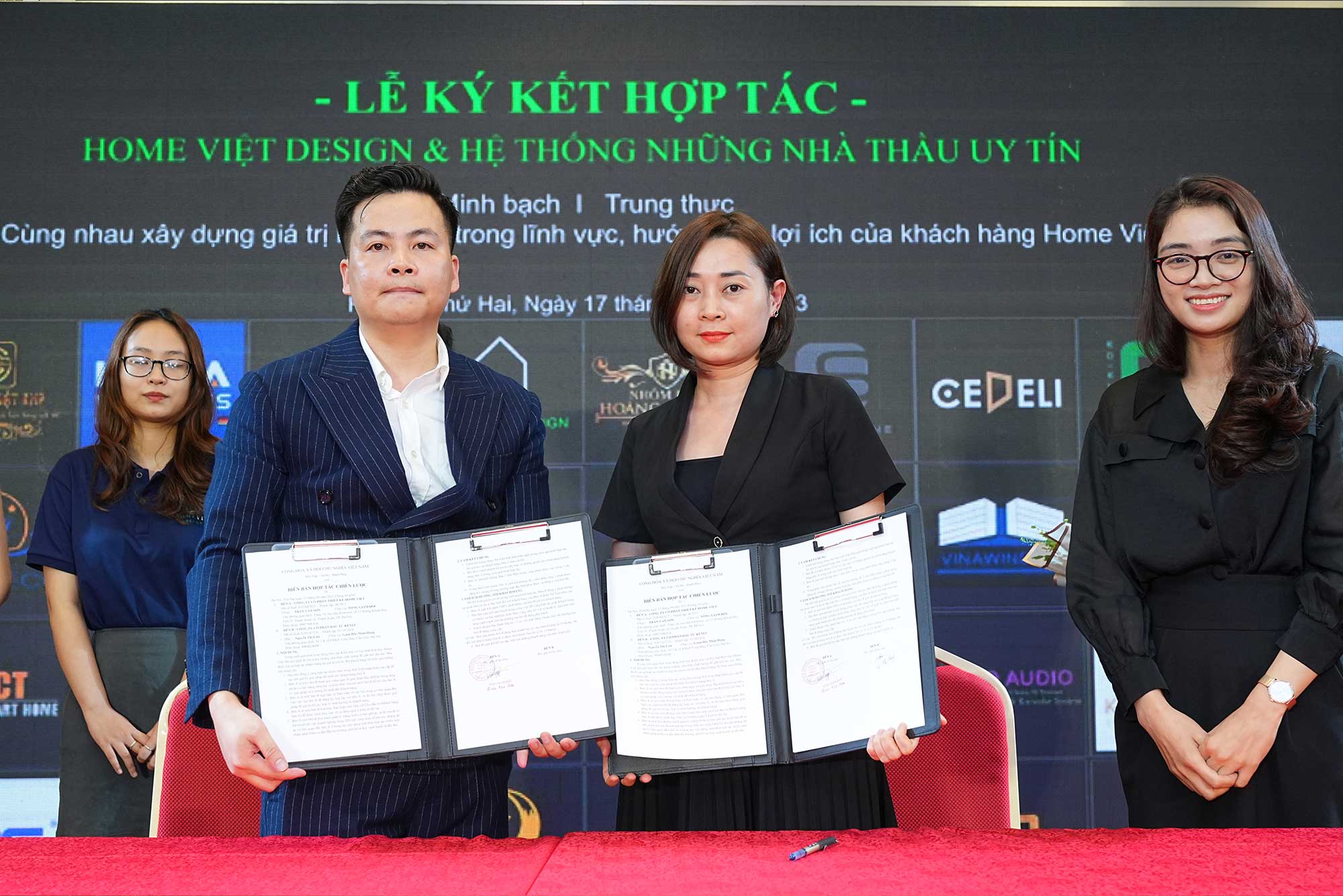 Lễ ký kết hợp tác với Công ty CP đầu tư Kenli